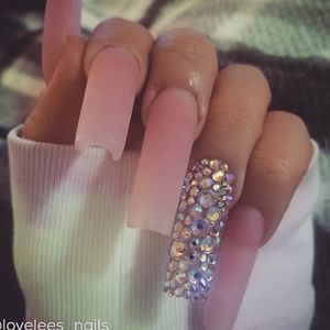 Meet your Posher, Liana